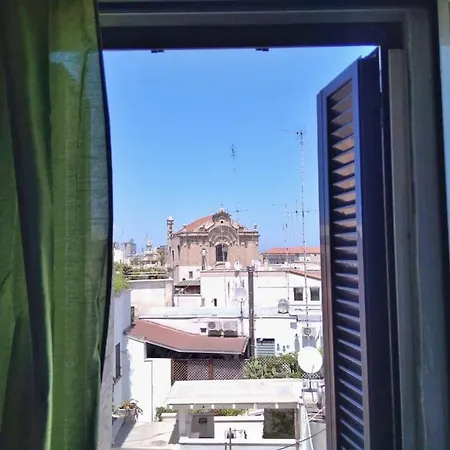 Апартаменты A Flat With A View In The Heart Of The Old Town Бари