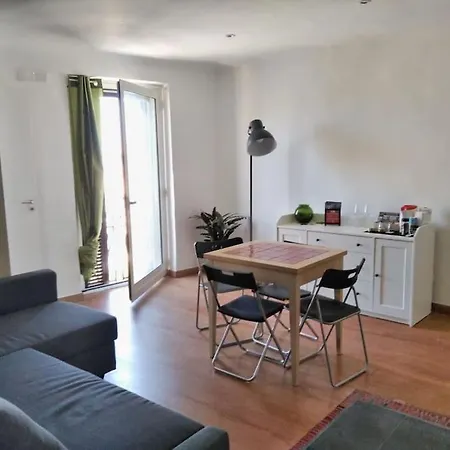 A Flat With A View In The Heart Of The Old Town Бари