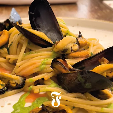 Lejlighed A Flat With A View In The Heart Of The Old Town *